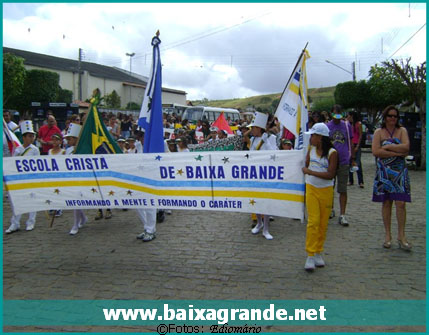 Baixa Grande comemorou 7 de Setembro com desfile de Fanfarra