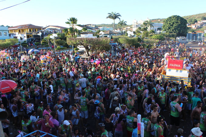 Micareta 2016 – Bloco tu tá Beba égua