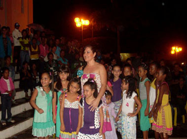 Café & Cia Moda Mania realiza desfile de Moda Primavera Verão