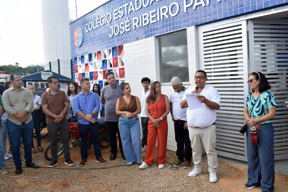 Mudança para Novo Colégio José Ribeiro Pamponet em Baixa Grande